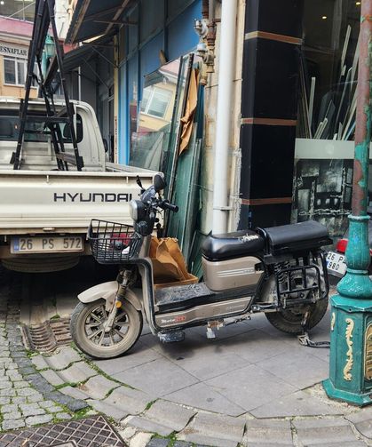 Eskişehir'de kaldırım işgali!