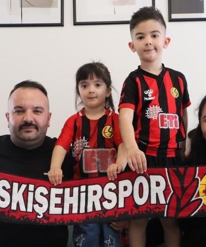 Eskişehirspor'un minik taraftarı harçlığını bağışladı, hayali gerçek oldu