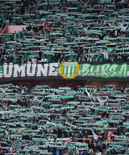 Bursaspor taraftarından Eskişehirspor tezahüratı