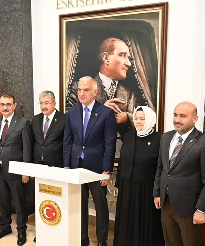 Eskişehir’de Bakan Ersoy’dan yoğun mesai