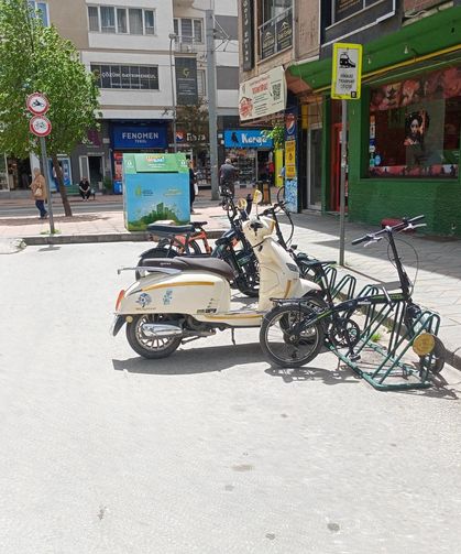 Eskişehir'de park kapma oyunu!
