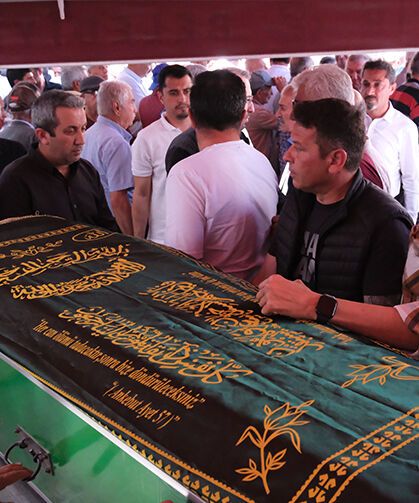Dursun Büdüş son yolculuğuna uğurlandı