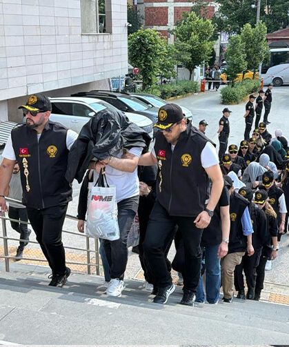 Eskişehir'de masaj salonlarına eş zamanlı operasyon: 26 kadın kurtarıldı