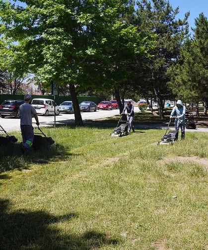 Eskişehir Tepebaşı’nda parklar yaza hazırlanıyor