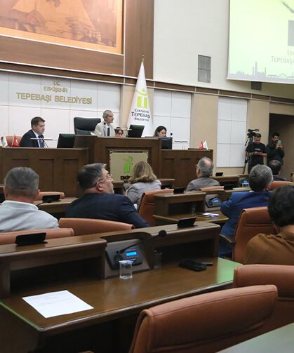 Tepebaşı Belediyesi Meclisi'nde yatırım tartışması