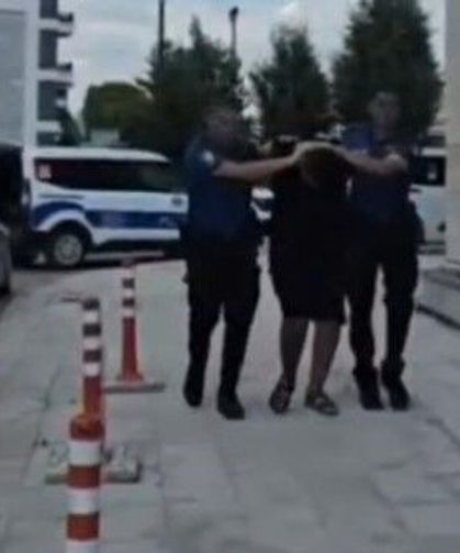 Kütahya’da aranıyordu, battaniye altında yakalandı!