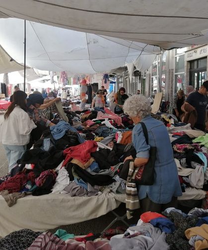 Eskişehir'de cebini düşünen vatandaş pazara akın etti