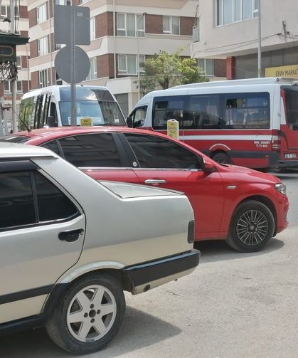 Eskişehir'de trafiği tıkayan yanlış park ceza getirdi!