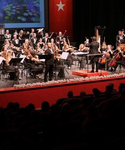 Eskişehir’de yeni sezon böyle başladı: Sahne opera ve operetle doldu