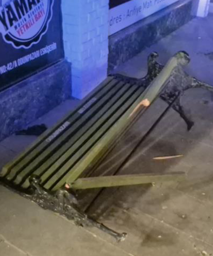 Eskişehir’de otomobil kontrolden çıktı! 2 çocuğa çarptı