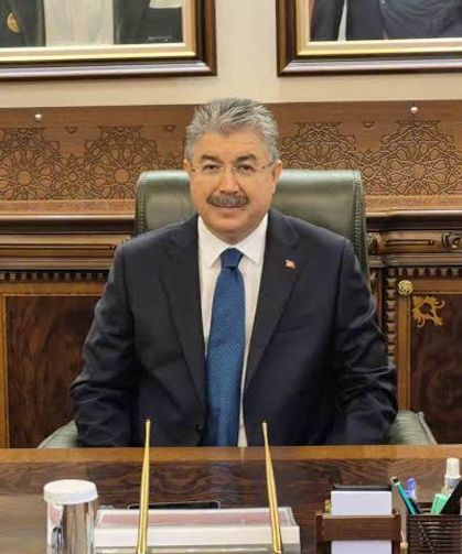Eskişehir Valisi Erdinç Yılmaz'dan Cumhuriyet'in 103. yılı mesajı