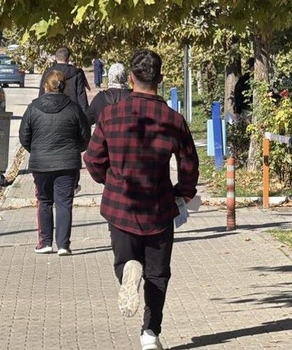 Eskişehir’de KPSS’ye dakikalar kala panik! Adaylar araçlarından inip koştu