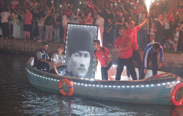 Bozkırın yıldızı Eskişehir 30 Ağustos'ta parladı