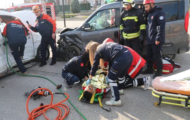 Eskişehir'de vatandaş ağzı açık izledi: Film setlerini aratmadı
