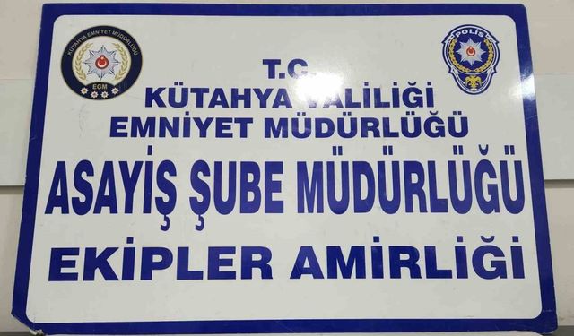 Kütahya’da pavyon denetiminde uyuşturucu ele geçirildi