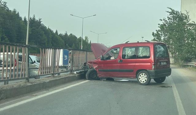 Eskişehir’de kontrolden çıkan araç bariyere çarptı: 1 yaralı