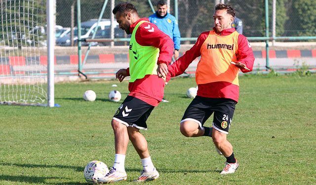 Eskişehirspor taktik ağırlıklı çalıştı!