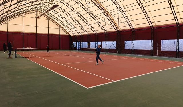 Eskişehir Okullararası Tenis Turnuvası'nda final yaklaşıyor