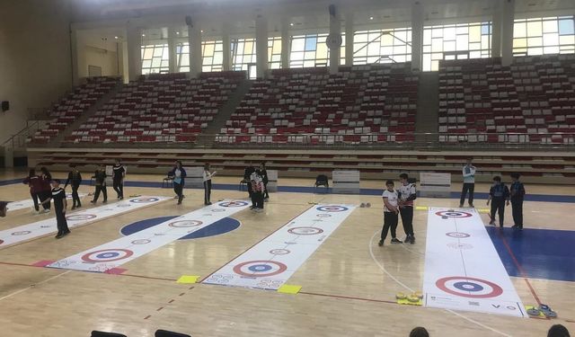 Floor curling heyecanı yaşandı