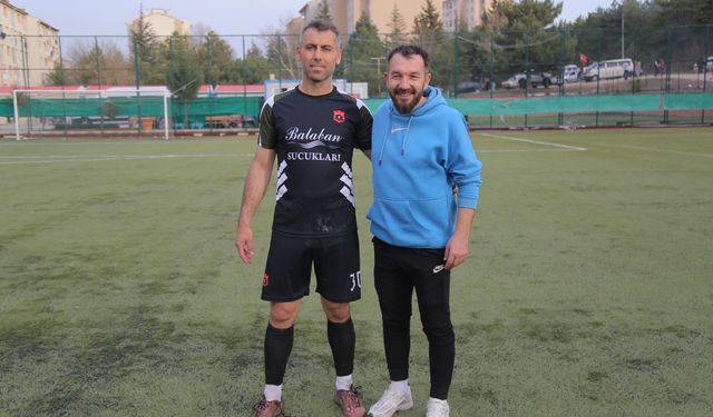 Futbol kariyerini şampiyonlukla noktalıyor…