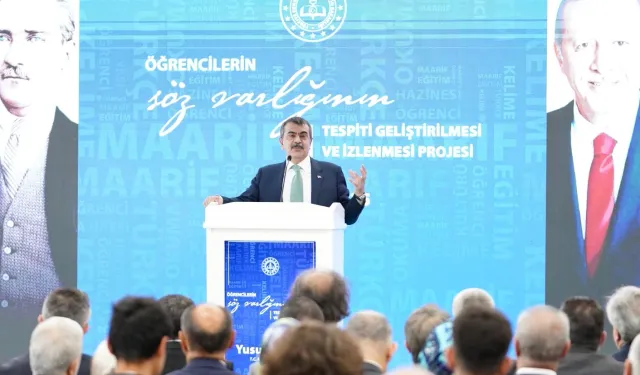 Milli Eğitim Bakanı Yusuf Tekin'den ana dil vurgusu