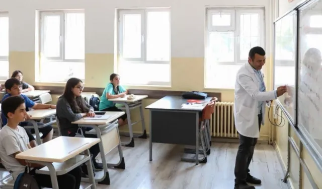 Öğretmenlerin il içi yer değiştirme sonuçları açıklandı