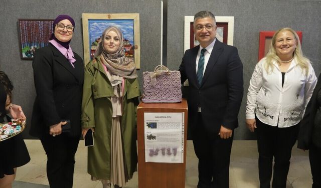 Kütahya’da ’Geleneksel Türk El Sanatları Öğrenci Sergisi’ açıldı