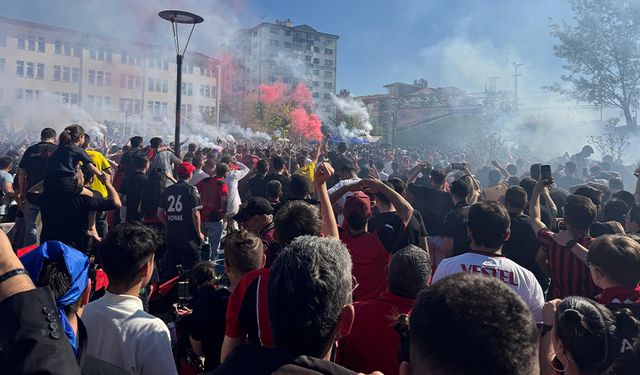 Eskişehir şampiyonluğu kutluyor!