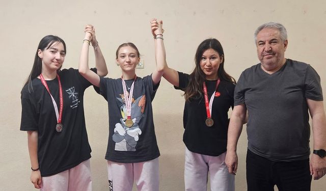 Şahinspor 19 Mayıs’ı kutladı