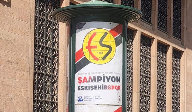 Şampiyon Eskişehirspor! Şehir Kırmızı-Siyah coşkusuyla donatıldı