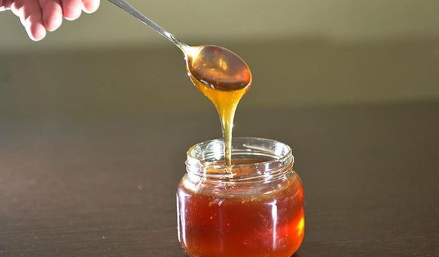 Gerçek balı sahte baldan nasıl ayırt edebilirsiniz?