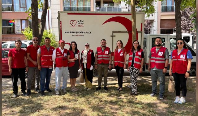 Kızılay’dan halka yıldönümü hediyesi