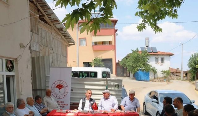 İl Müdürü Çetin Ayvalık, Çakırpınar köyü çiftçileriyle buluştu