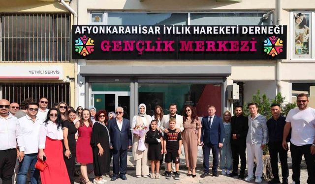 İyilik Hareketi Derneği Gençlik Merkezi açıldı
