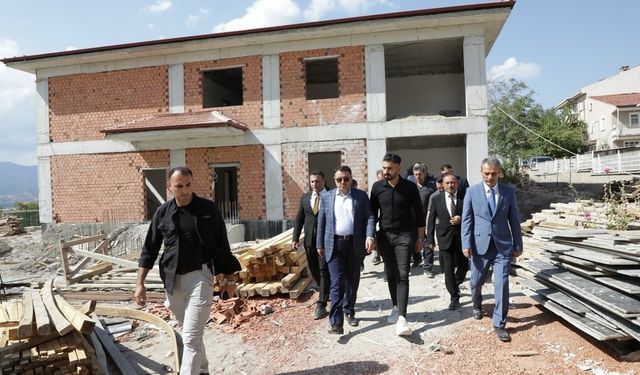 Kütahya Valisi Musa Işın, Emet’teki eğitim yatırımlarını yerinde inceledi