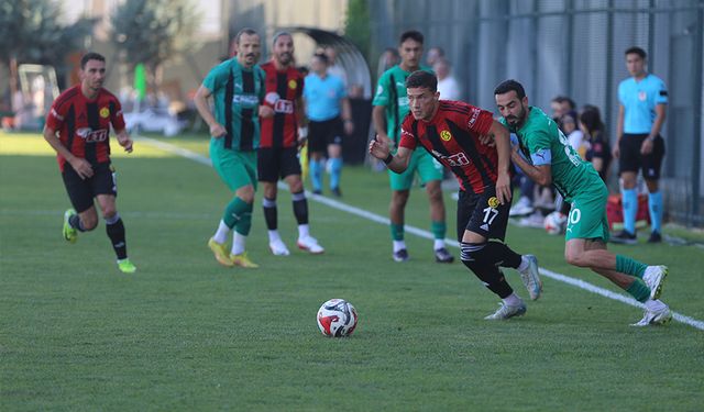 Eskişehirspor son hazırlık maçı için sahaya çıkıyor