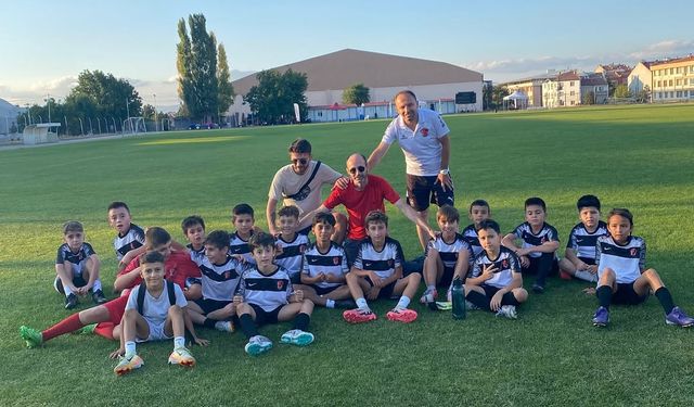 Gençlergücü U-10 Takımı Yarı Finale Yükseldi
