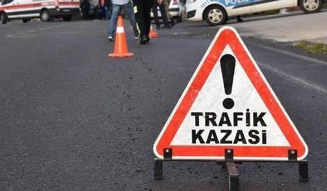 Afyonkarahisar’da otomobil şarampole devrildi: 2 yaralı