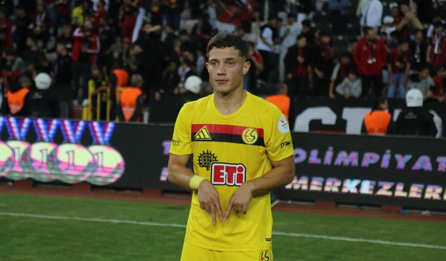 Eskişehirspor formasıyla ilk golünü attı