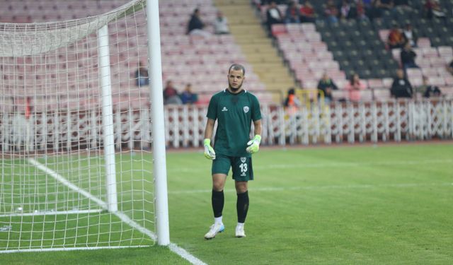 Eskişehirspor maçında rakibin kalecisi tepki topladı