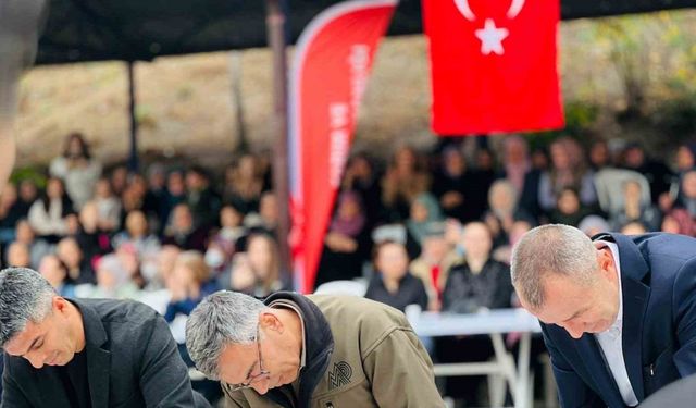 Bilecik’te gerçekleştirilen Kabak Soyma Yarışması’nda renkli sahneler yaşandı