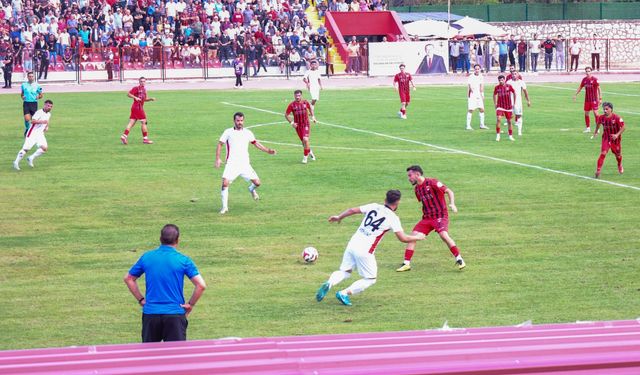 Uşak ekibinin unvanını bozacağız