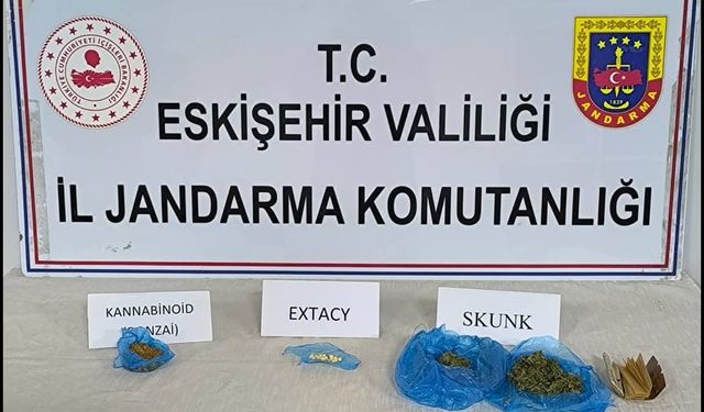 Eskişehir'de şüpheli hareketleri jandarmayı harekete geçirdi