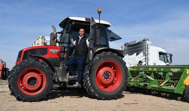 Beylikova Belediyesi hububat ekimine başladı