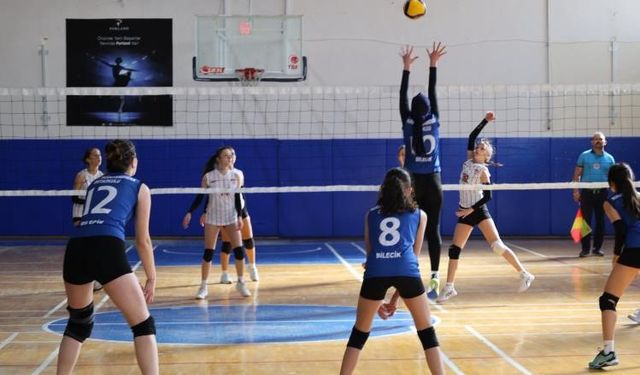 Bilecik’te öğrenciler hem sporda hem okulda başarı için mücadele ediyor