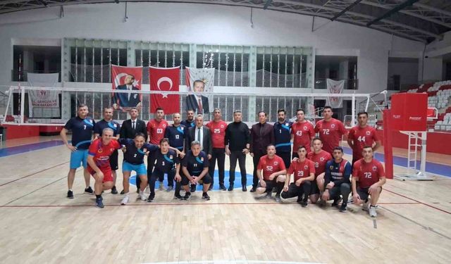 Bozüyük’te Kaymakamlık Kurumlar Arası Voleybol Turnuvası başladı