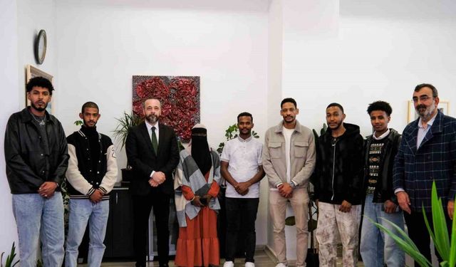 BŞEÜ rektör yardımcısı yabancı öğrencilerle buluştu