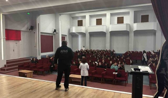 Eskişehir lise öğrencilerine afet ve yangın farkındalık eğitimi verildi