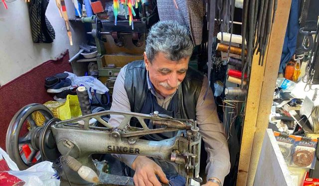 Havaların soğuması ile vatandaşların kışlık ayakkabı telaşı başladı