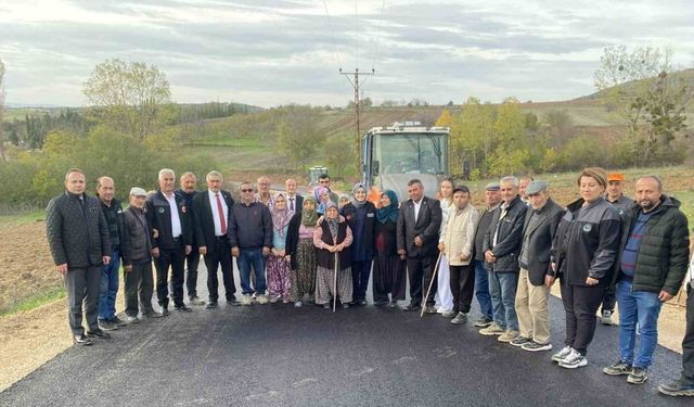 Kaymakam Kılıç köylerdeki asfalt çalışmasını inceledi